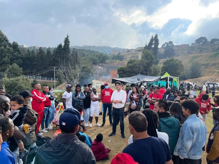 Hablando con la gente